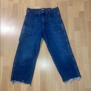 Old Navy Cropped Jeans